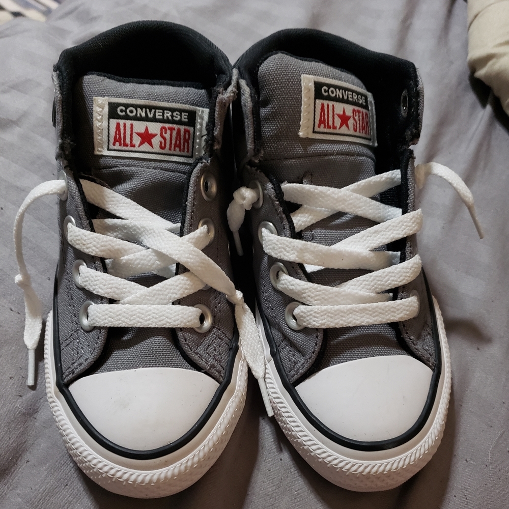 Converse Little boy size 12